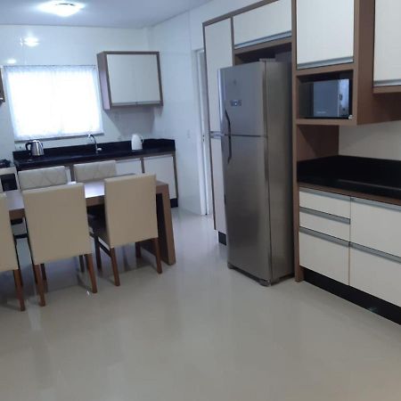 Apartamento 2 Dormitorio Praia De Bombas Bombinhas Extérieur photo